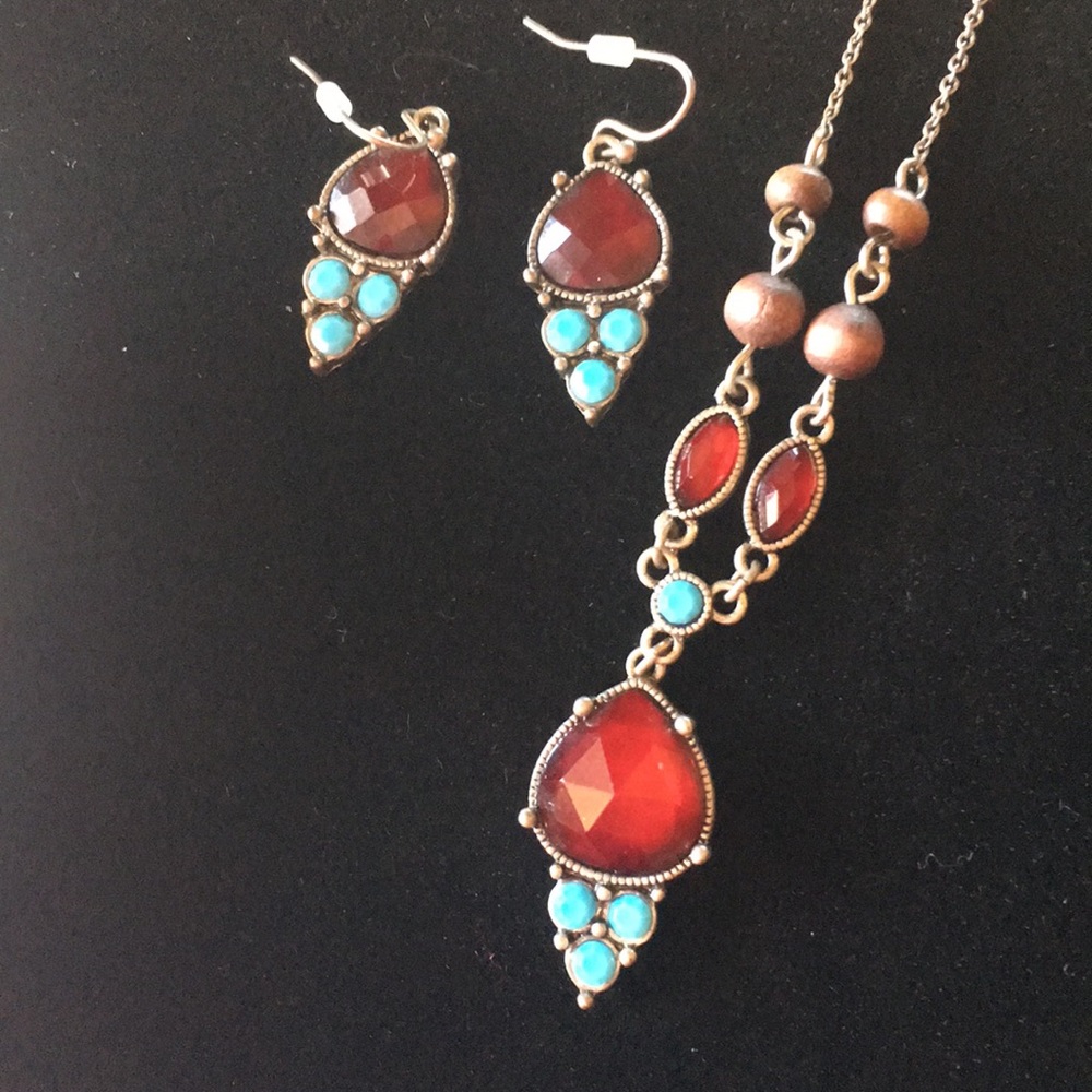 Necklace - Picture 3 of 4